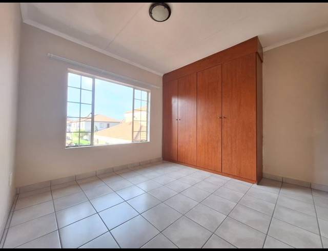2 BEDROOM PROPERTY TO RENT IN SONNEVELD